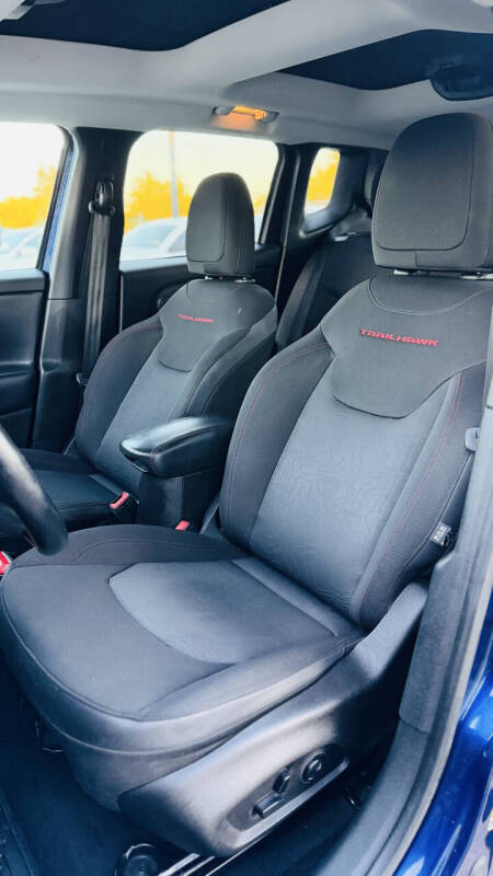 2017 Jeep Renegade Trailhawk