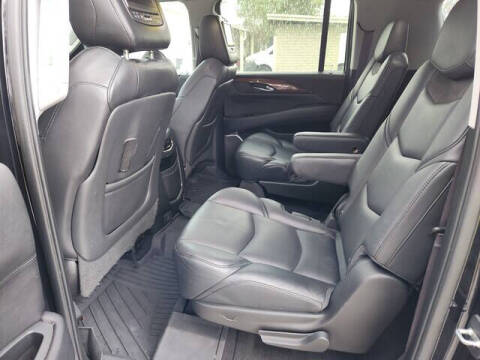 2017 Cadillac Escalade ESV Luxury