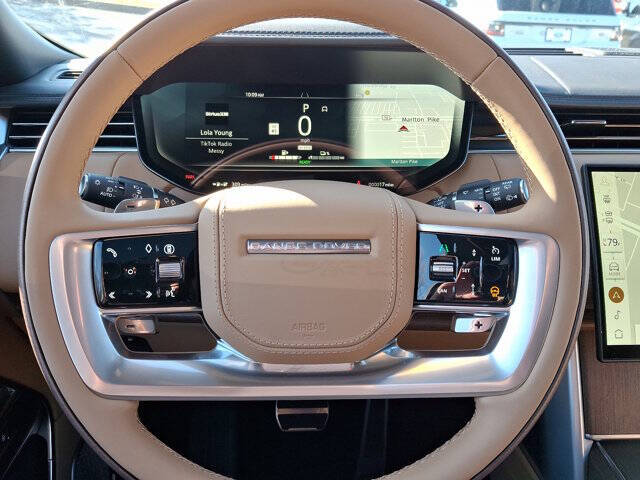 2025 Land Rover Range Rover P550e Autobiography