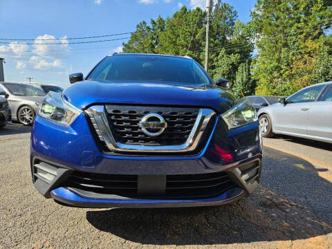 2020 Nissan Kicks SR