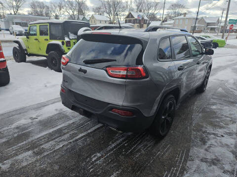 2017 Jeep Cherokee Sport