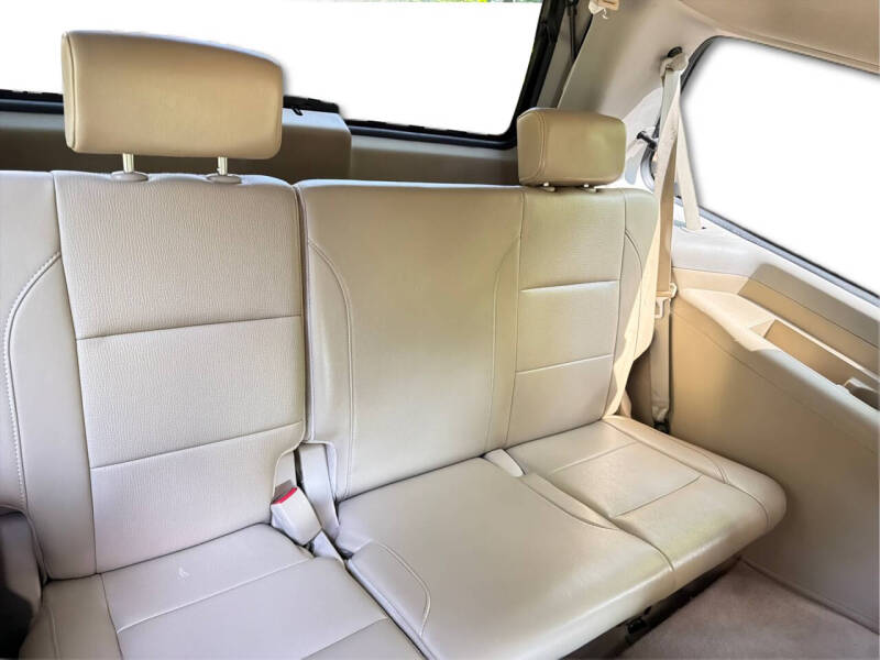 2012 Nissan Armada Platinum