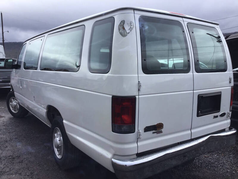 2012 Ford E-Series E-350 SD XLT