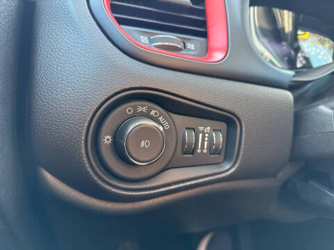 2023 Jeep Renegade Trailhawk