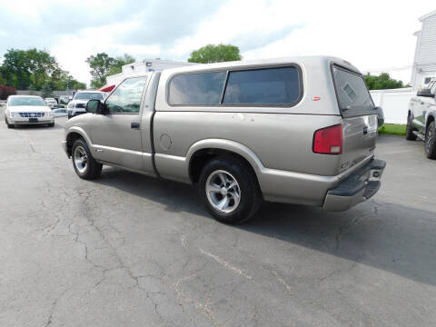 2000 Chevrolet S-10 LS