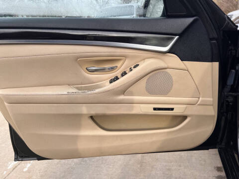 2014 BMW 5 Series 528i