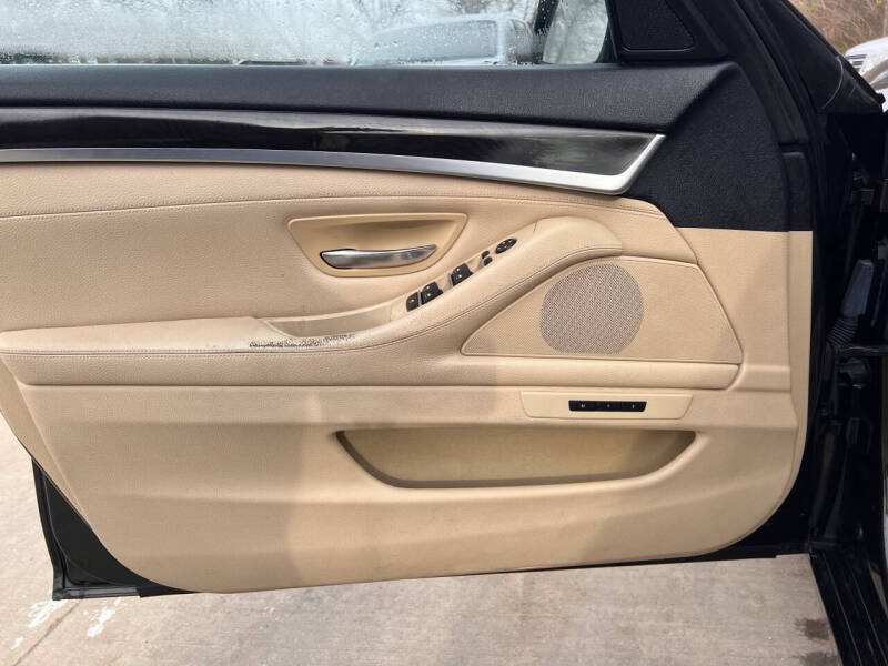 2014 BMW 5 Series 528i