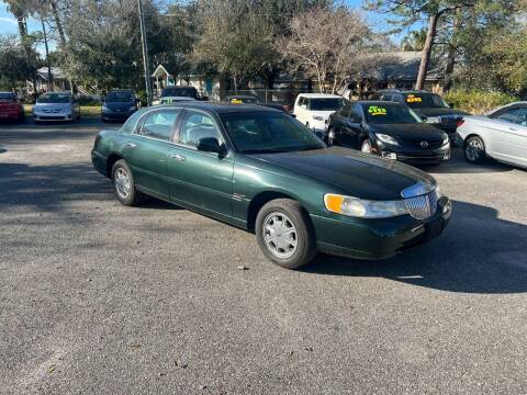1998 Lincoln Town Car for sale at Sensible Choice Auto Sales, Inc. in Longwood FL