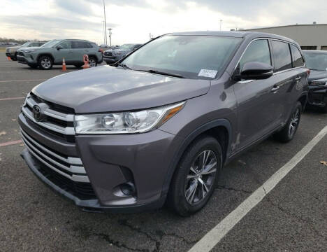 2018 Toyota Highlander for sale at Auto Solutions in Maryville TN