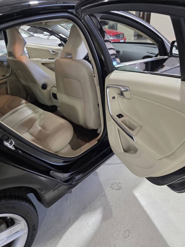 2015 Volvo S60 T5 Drive-E Premier Plus
