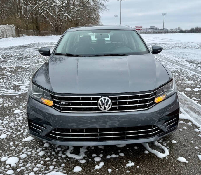2017 Volkswagen Passat 1.8T R-Line