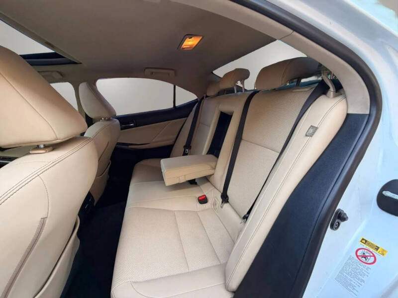 2015 Lexus IS 250