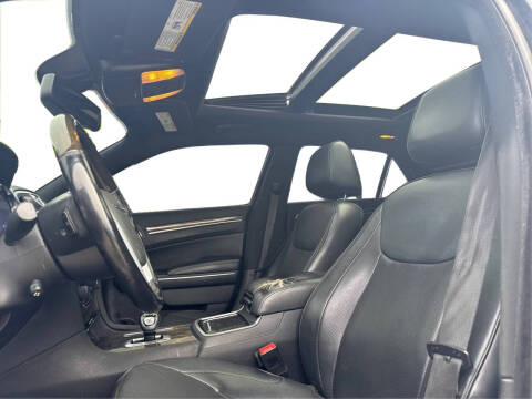 2012 Chrysler 300 Limited