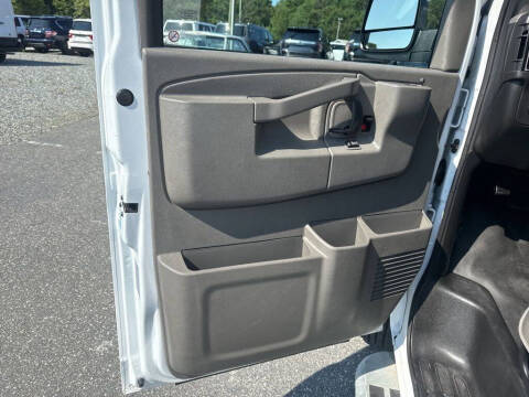 2023 GMC Savana 2500