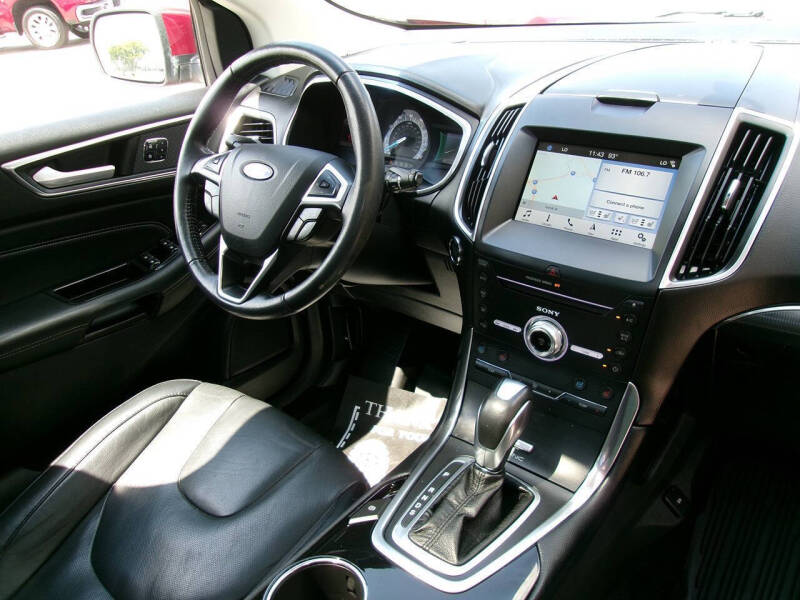 2017 Ford Edge Titanium