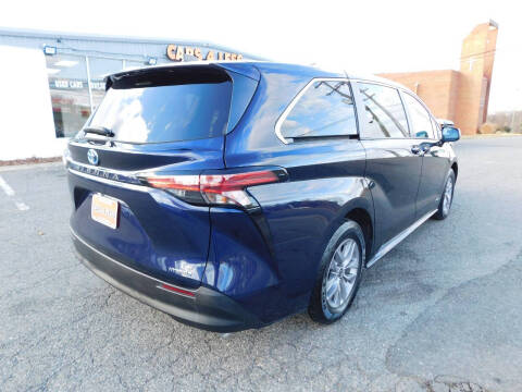 2021 Toyota Sienna LE 8-Passenger