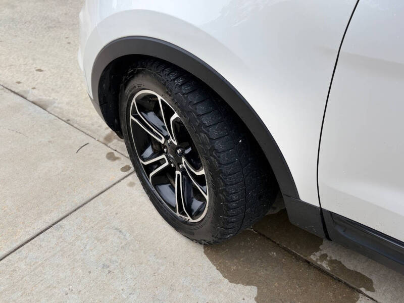 2014 Ford Explorer Sport