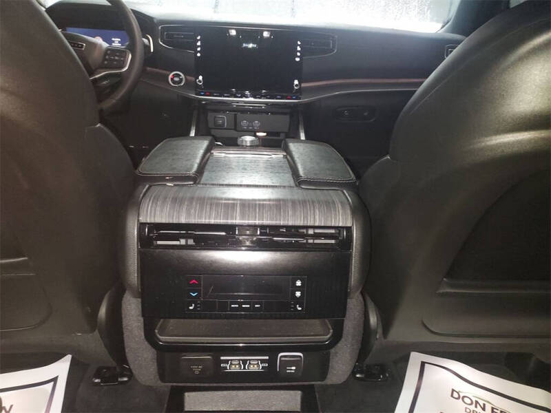 2023 Jeep Wagoneer Series II