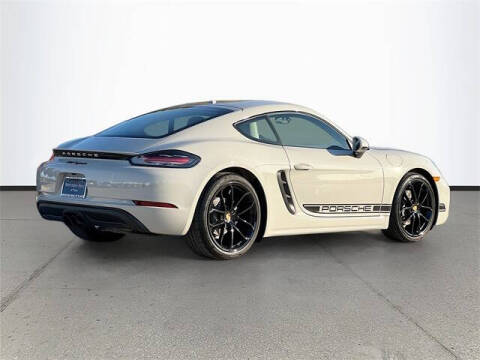2025 Porsche 718 Cayman Style Edition