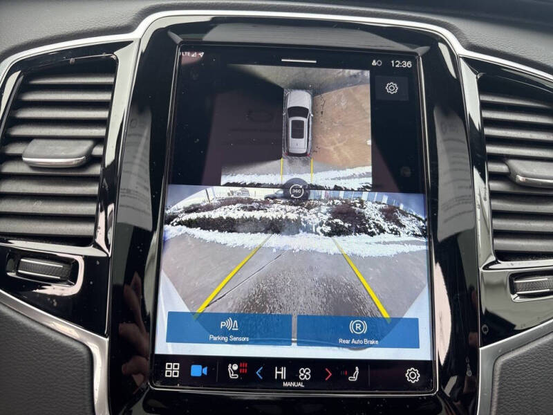 2024 Volvo XC90 Recharge T8 Ultimate Bright Theme 7P