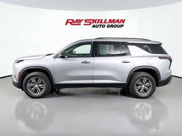 2024 Chevrolet Traverse LT