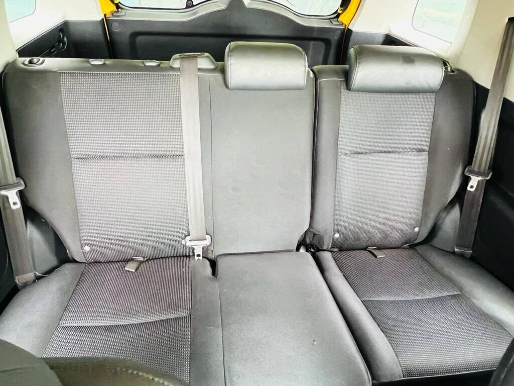2007 TOYOTA FJ Cruiser SUV / Crossover - $14,950