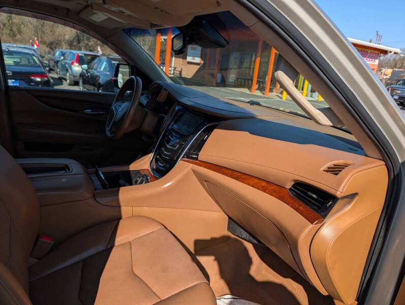 2016 Cadillac Escalade ESV Platinum