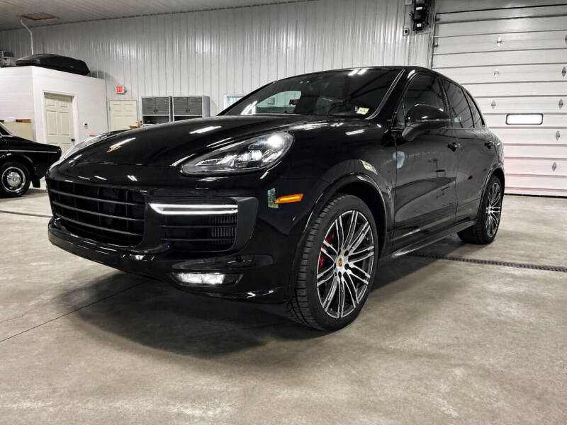 2016 Porsche Cayenne GTS