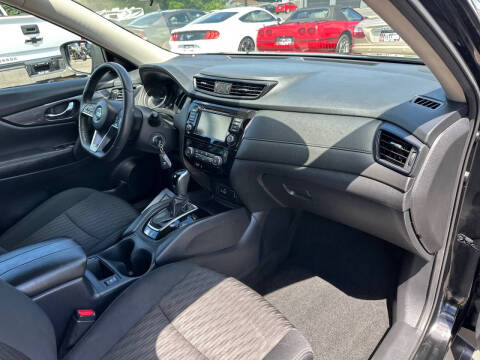 2020 Nissan Rogue S