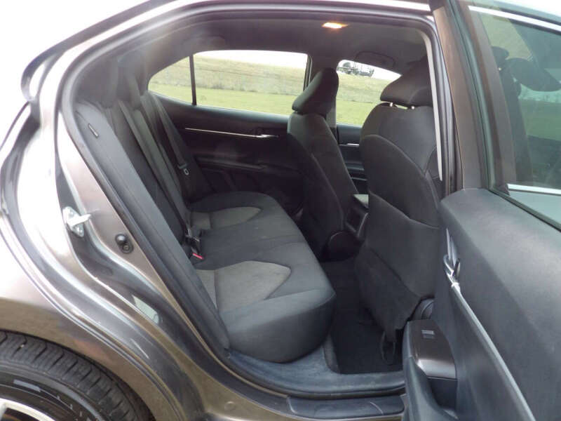 2022 Toyota Camry LE