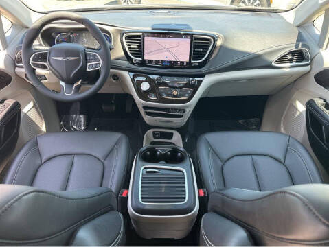 2024 Chrysler Pacifica Plug-In Hybrid