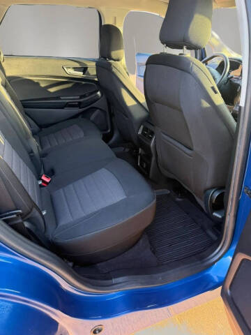2020 Ford Edge SE