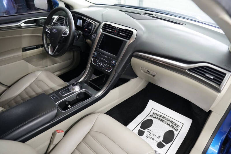 2020 Ford Fusion SEL