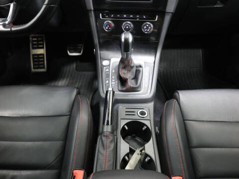 2017 Volkswagen Golf GTI SE
