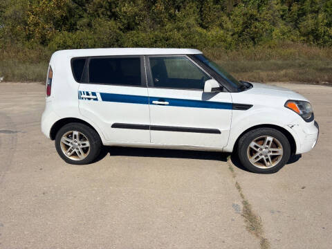 2011 Kia Soul +