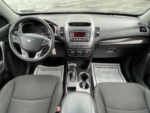 2015 Kia Sorento LX