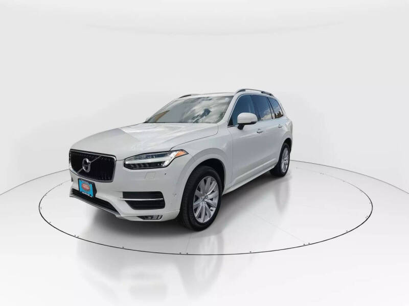 2019 Volvo XC90 T6 Momentum