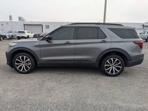 2022 Ford Explorer ST-Line