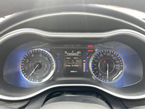 2017 Chrysler 200 Limited