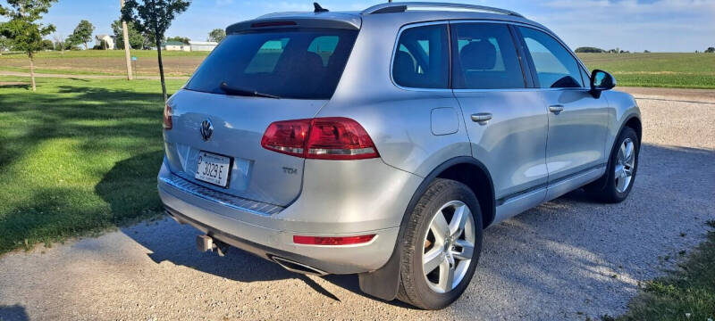 2012 Volkswagen Touareg Lux photo 5