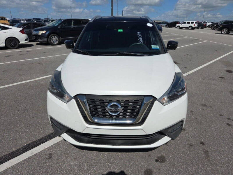 2019 Nissan Kicks SR