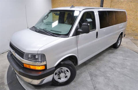 2017 Chevrolet Express LT 3500