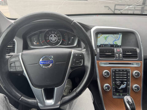 2017 Volvo XC60 T5 Inscription