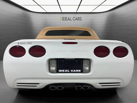 2004 Chevrolet Corvette