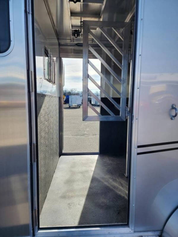 2024 Frontier Trailer AMBASSADOR 67 2H BP