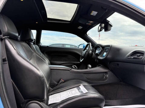 2015 Dodge Challenger SXT Plus