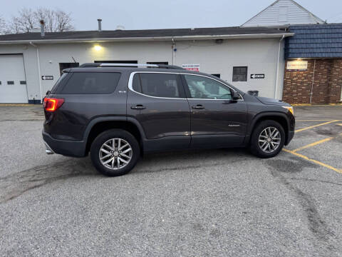 2017 GMC Acadia SLE-2