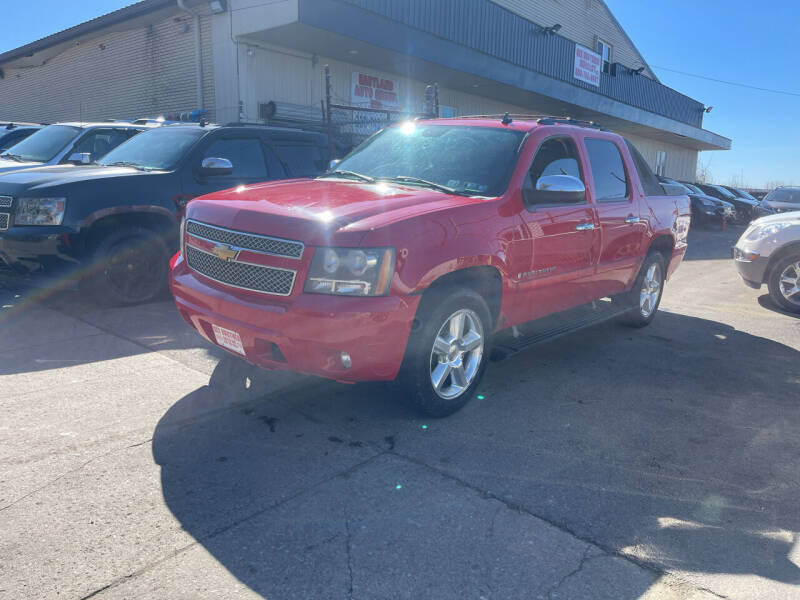 2008 Chevrolet Avalanche for sale at Six Brothers Mega Lot in Youngstown OH