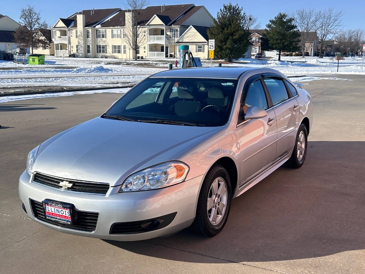 2010 Chevrolet Impala for sale at Illinois Auto Wholesalers in Tolono, IL