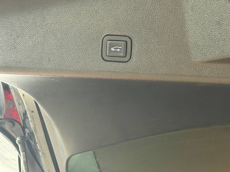 2012 Cadillac SRX Performance Collection